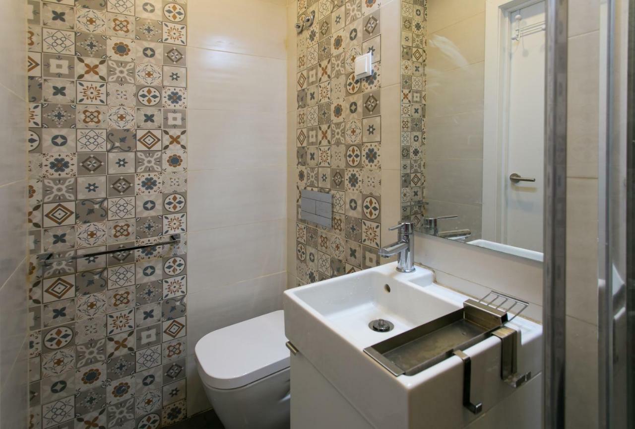 Suites Amalia Guesthouse Near Rossio Square Lisabona Exterior foto